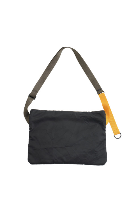 COMPACT SHOULDER BAG（3万3,000円）