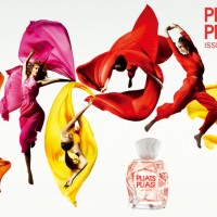 新香水「パルファム プリーツプリーズ イッセイミヤケ」はカラフルで陽気な世界観を表現