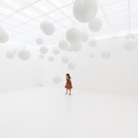 大巻伸嗣 "Echoes –crystallization" 2011 "こどものにわ" 東京都現代美術館／東京　