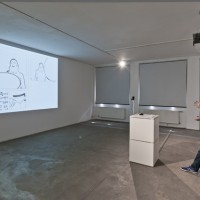 ノヴァ・ジャン《イデオジェネティック・マシン》2011年「Cyberarts 2012」（OKセンター，リンツ，オーストリア，2012）での展示風景