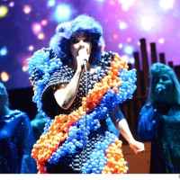 BJORK（7/27、GREEN STAGE）