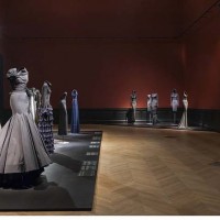 パリのガリエラ服飾美術館で開催中のアライア展