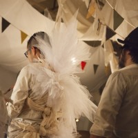スズキタカユキと4人の音楽家による『音と布、光と料理のサーカス』、10月31日公演第二部