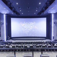 イオンシネマは千葉県初となる映画のシーンと連動して動く座席“D-BOX”を導入
