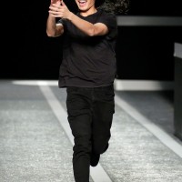 アレキサンダー・ワン氏。「Alexander Wang × H&M」のローンチイベントで披露されたランウエーショーにて