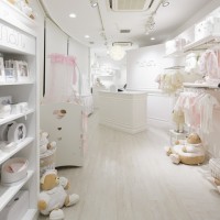 ベビー用品ブランド「ナナン（nanan）」による日本初の路面店
