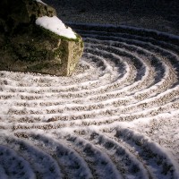 アメリカ・オレゴン州で味わう日本の美「ポートランド日本庭園」／Sand & Stone, winter (photo cred Sadafumi Uchiyama)