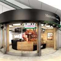 メルセデス・ベンツが羽田空港第2旅客ターミナルに空港内初となる自動車ブランドの情報発信拠点「メルセデス ミー 東京羽田」をオープン