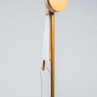 アジアンテイスト溢れる扇子型のランプ「Ryun」