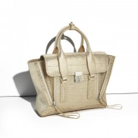 3.1 フィリップ リムがブランドの創立10周年を記念した特別なバッグコレクションを発売