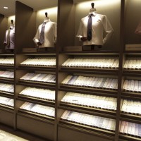 GINZAドレスアップ・サロンでは、顧客の望むイメージを店頭スタッフがコンサルティングするサービスを強化する（銀座三越5階）