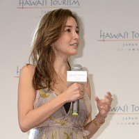 梨花がハワイ州観光局スタイル親善大使に就任。ハワイ移住生活を明かす