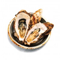 ぐるなび×伊勢丹で使用される「知内産牡蠣」