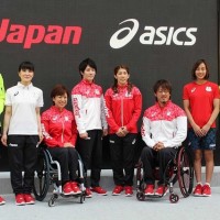 アシックス、リオ五輪の日本選手団公式ウエアを発表。胸に桜満開！