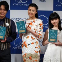 「COTTON USA AWARD 2016」を受賞した溝端淳平、藤原紀香、小芝風花