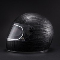 Watersnake Motorcycle Helmet（35万円）