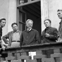 《ディエゴ・リベラ、レフ・トロツキー、アンドレ・ブルトンら》1938 年 Diego Rivera, Leon Trotsky, Andre Bretonand others, 1938