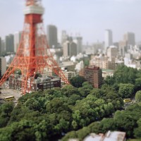 本城直季《東京タワー 東京 日本 2005》〈Small Planet〉より 2005年 発色現像方式印画