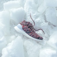 「ULTRABOOST MID KITH」（2万6,000円）