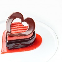 バレンタイン特別デザートとして、フランス語で告白を意味する「デクララシオン」から名づけたスイーツ「マ・デクララシオン」を用意