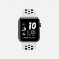 Apple Watch NIKELAB（38mm、3万7,800円/42mm、4万800円）