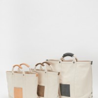 campus bag small（2万2,000円）／campus bag big（2万6,000円）