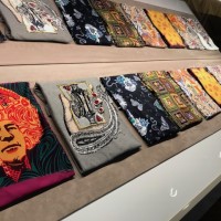 ジンモ・ヘンドリックス（左端）をはじめ、遊び心たっぷりのTシャツ、エトロ2018春夏メンズコレクション