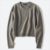 W Uソフトラムクルーネックセーター（3,990円）