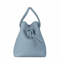 エクスクルーシブアイテム「Bond Leather-Baby Blue-」（3万7,000円）