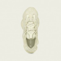 アディダスとカニエ・ウエストのコラボレーション「YEEZY 500」にニューカラーが登場