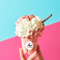 ふわふわの新感覚ソフト専門店「ディグラボ ソフトクリーム研究所」が、大阪・なんばにオープン!