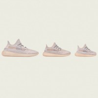 「YEEZY BOOST 350 V2 Synth (FV5578)」（メンズ/ウィメンズ 2万8,000円）、「YEEZY BOOST 350 V2 Synth KIDS (FV5675)」（キッズ 1万8,000円）、「YEEZY BOOST 350 V2 Synth INFANT (FV5671)」（ベビー 1万6,000円）