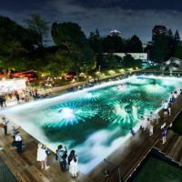 東京ミッドタウン「水と生きる SUNTORY 光と霧のデジタルアート庭園」