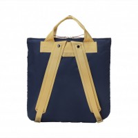 「2WAY TOTE BAG」（4万3,000円）