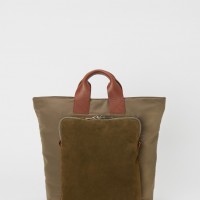 「pocket tote」（3万2,000円）