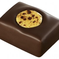 「ショコラ オ マカロン モガドール（Chocolat au Macaron Mogador）」