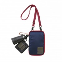 「HOLDING ZIP WALLET」（3万7,000円）