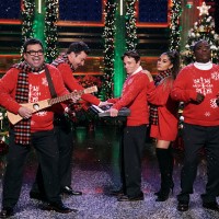 THE TONIGHT SHOW STARRING JIMMY FALLON -- Episode 0984 -- Pictured: (l-r) Horatio Sanz, host Jimmy Fallon, Chris Kattan, musical guest Ariana Grande, and Tracy Morgan during "I Wish It Was Christmas Today" on December 18, 2018 --