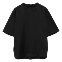 ベーシック シルク Tシャツ 4万7,300円