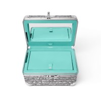 RIMOWA x Tiffany & Co. ジュエリーケース（税込価格 69万3,000 円）