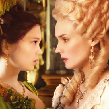 ヴェルサイユ宮殿で撮影、映画「マリー・アントワネットに別れを告げて」公開、主演はプラダの香水CMのレア・セドゥ