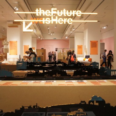 デザインと技術の未来を問う「THE FUTURE IS HERE」がロンドンで開催中