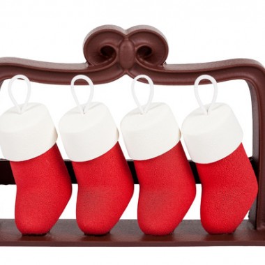 ラデュレのクリスマスは赤い靴下や限定マカロン登場