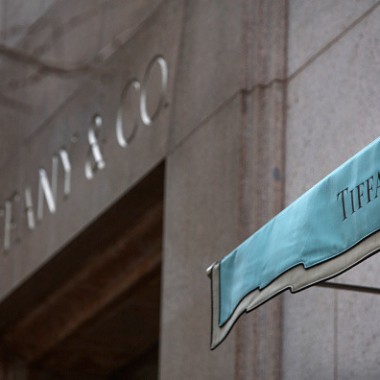 ティファニーが米ホイットニー美術館リードスポンサーに、ビエンナーレを21年までサポート
