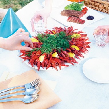 美味なるザリガニ＆トナカイ、伊勢丹北欧フェアの“珍料理”が人気