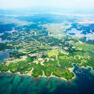 アマン初の温泉リゾートが伊勢志摩国立公園に開業。来春に国内2軒目「アマネム」誕生