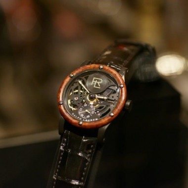 自動車のディテールを腕時計で表現「ラルフローレン オートモーティブ コレクション」が発表に