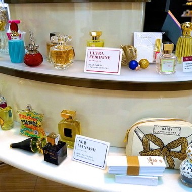 新宿伊勢丹で香水の祭典「サロン・ド・パルファン」開催。“洋服のように香りも着替えて！”