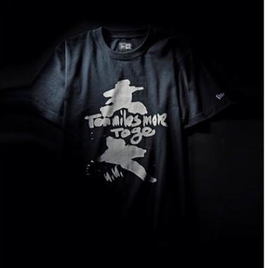 山本耀司 for New Era、直筆で“感謝”を綴ったTシャツを限定発売
