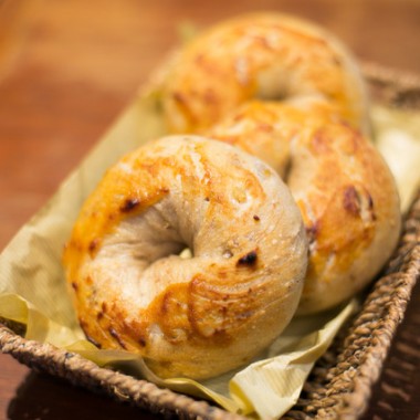 西京味噌×パンの美味しい出会い。変わり種もっちりベーグルが自慢のパン屋・Flip UP編【京都の旅】